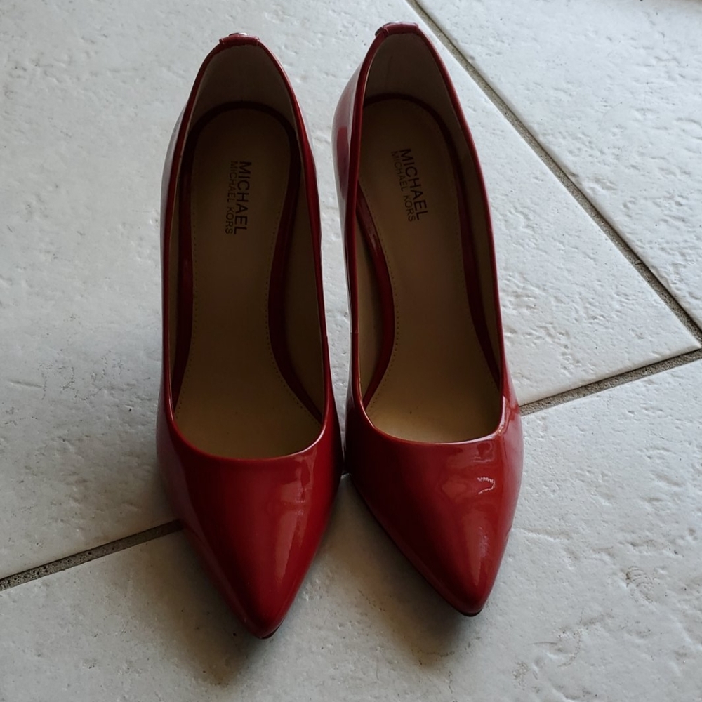 Shoes high heels 👠